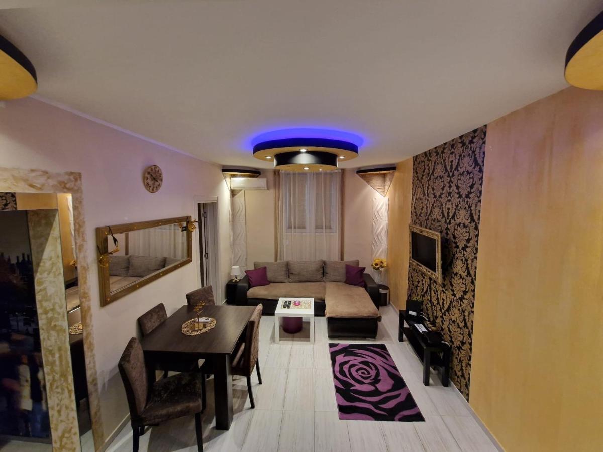 Appartamento Gold Belgrado Esterno foto