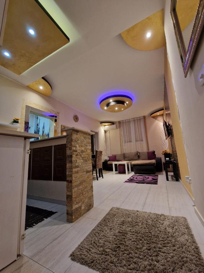 Appartamento Gold Belgrado Esterno foto